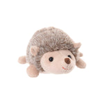 Baby Hubert liggend, knuffelegeltje van Bukowskiknuffels.nl